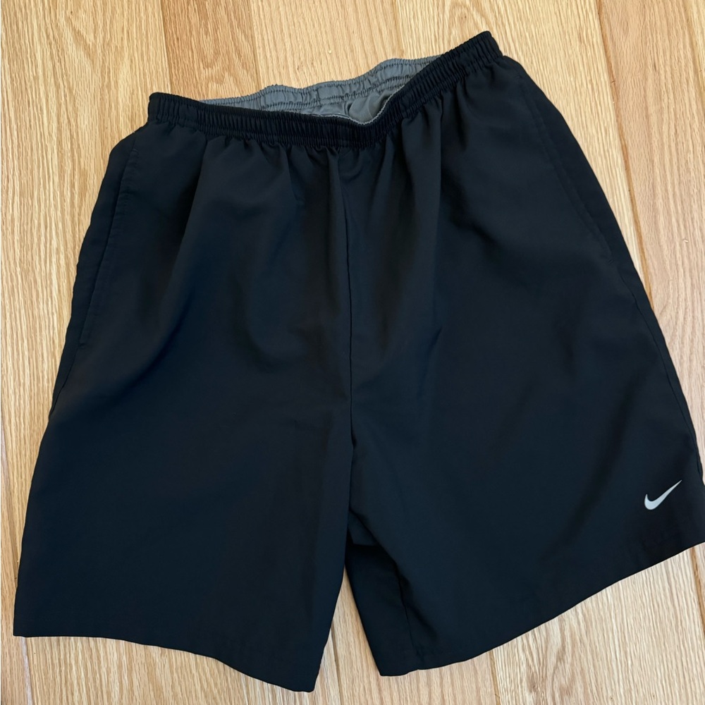 Nike Fit Dry Men’s Black Lined Shorts Size M